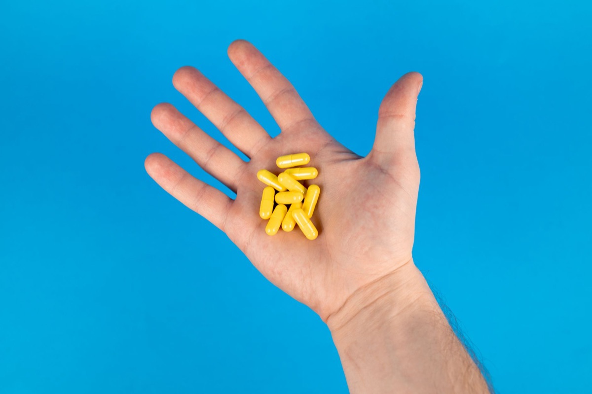 Berberine supplement capsules