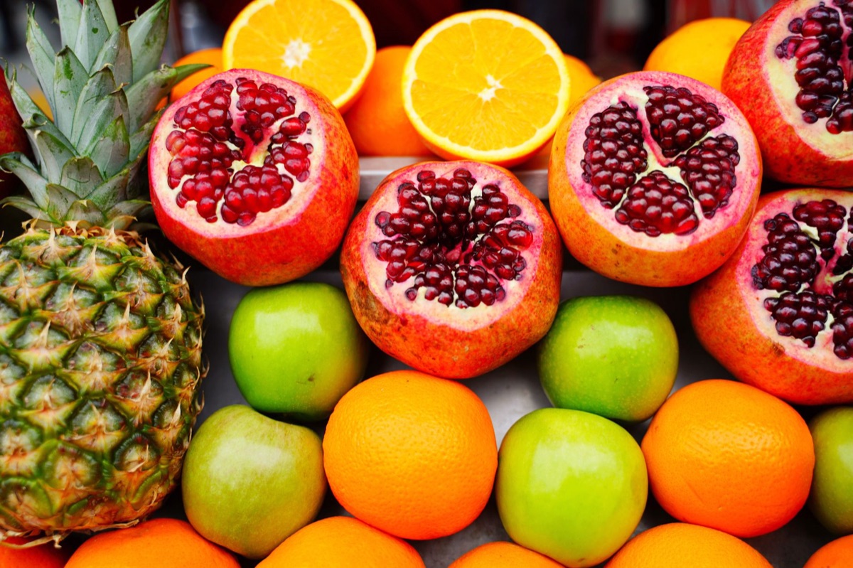 frutas y granos crusos